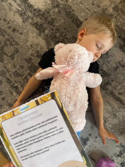 NALLENTASSUT - MONIPUOLINEN MATERIAALI NALLETEEMALLA