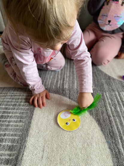 HALIPUPU JA TIPUSET - MATIKKAA, KÄDENTAITOJA JA VÄREJÄ