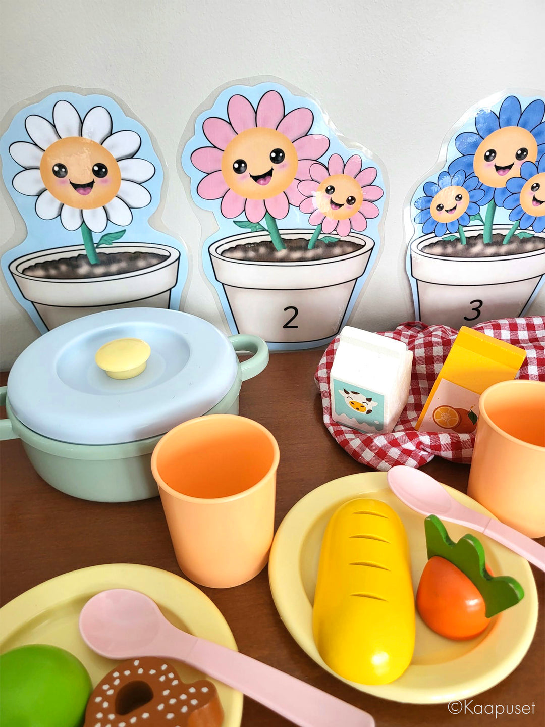 NUMEROKUKAT - MATEMAATTISIA TAITOJA & VÄREJÄ